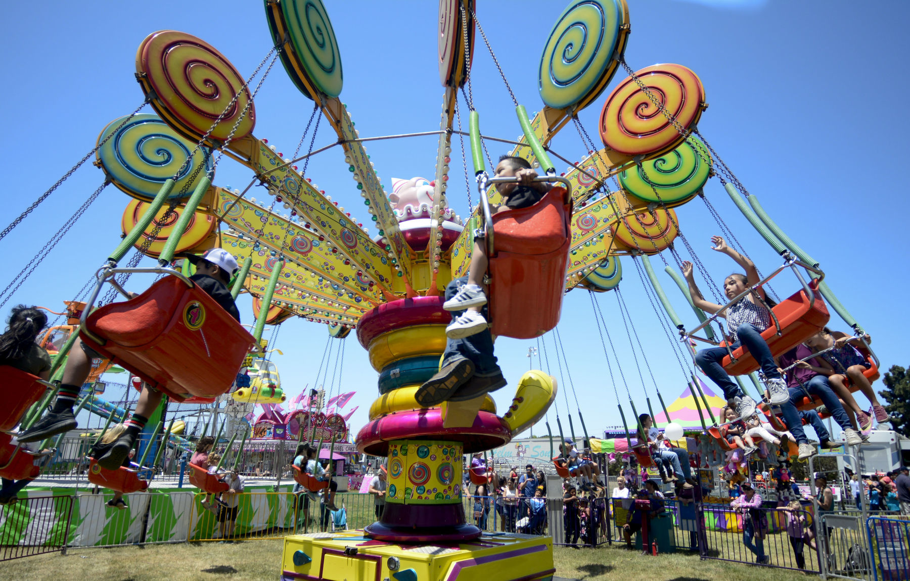 071018 County Fair opens 09.jpg